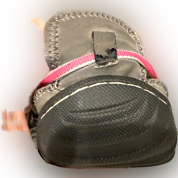 Jeep J-41 Charcoal Tahoe Sneakers with pink accents.  Sz:8.5 Super Cute! - Picture 4 of 8